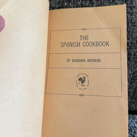Vintage 60's THE SPANISH COOKBOOK By Barbara Norman - Paperback Cookbook 1966 - Picture 4 of 8